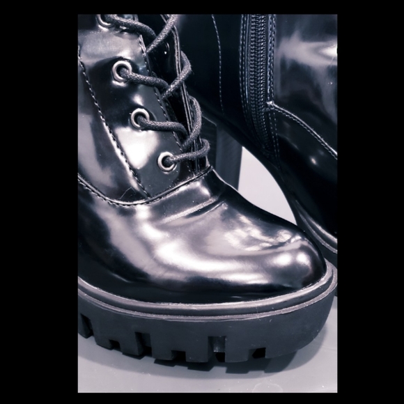 Forever21:Size:6/Black Faux Leather Boots - Picture 8 of 10